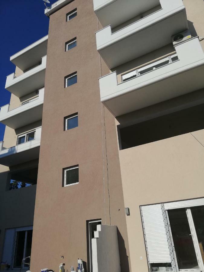 Crystal Blue Apartments Nea Kallikrateia Eksteriør bilde